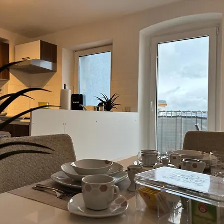 Helles Maisonette Apartment, Balkon, All-in 5g Διαμέρισμα *
