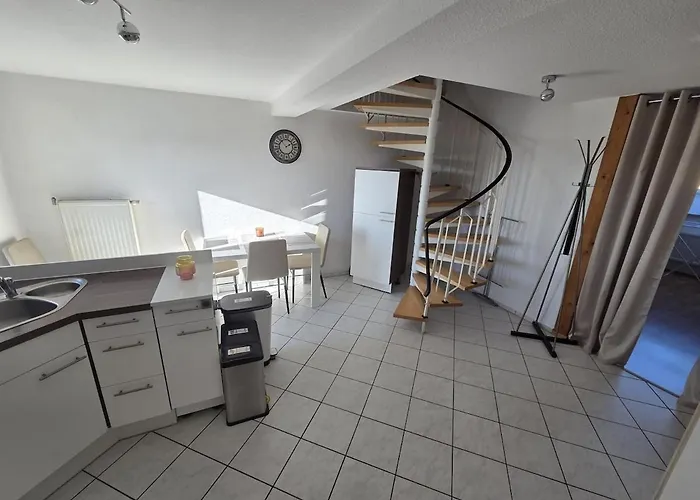 Helles Maisonette Apartment, Balkon, All-in 5g غيرا